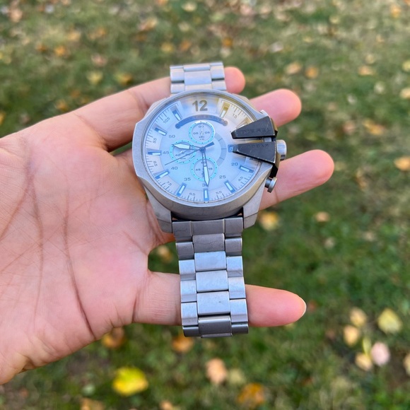 Diesel Mens Mega Chief Chronograph Silver-Tone Stainless Steel Watch - Picture 3 of 8